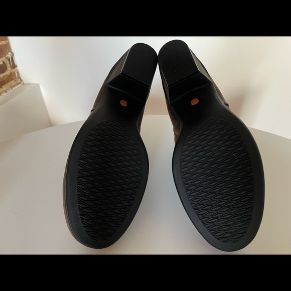 Clarks Womens Booties - Picture 3 of 5